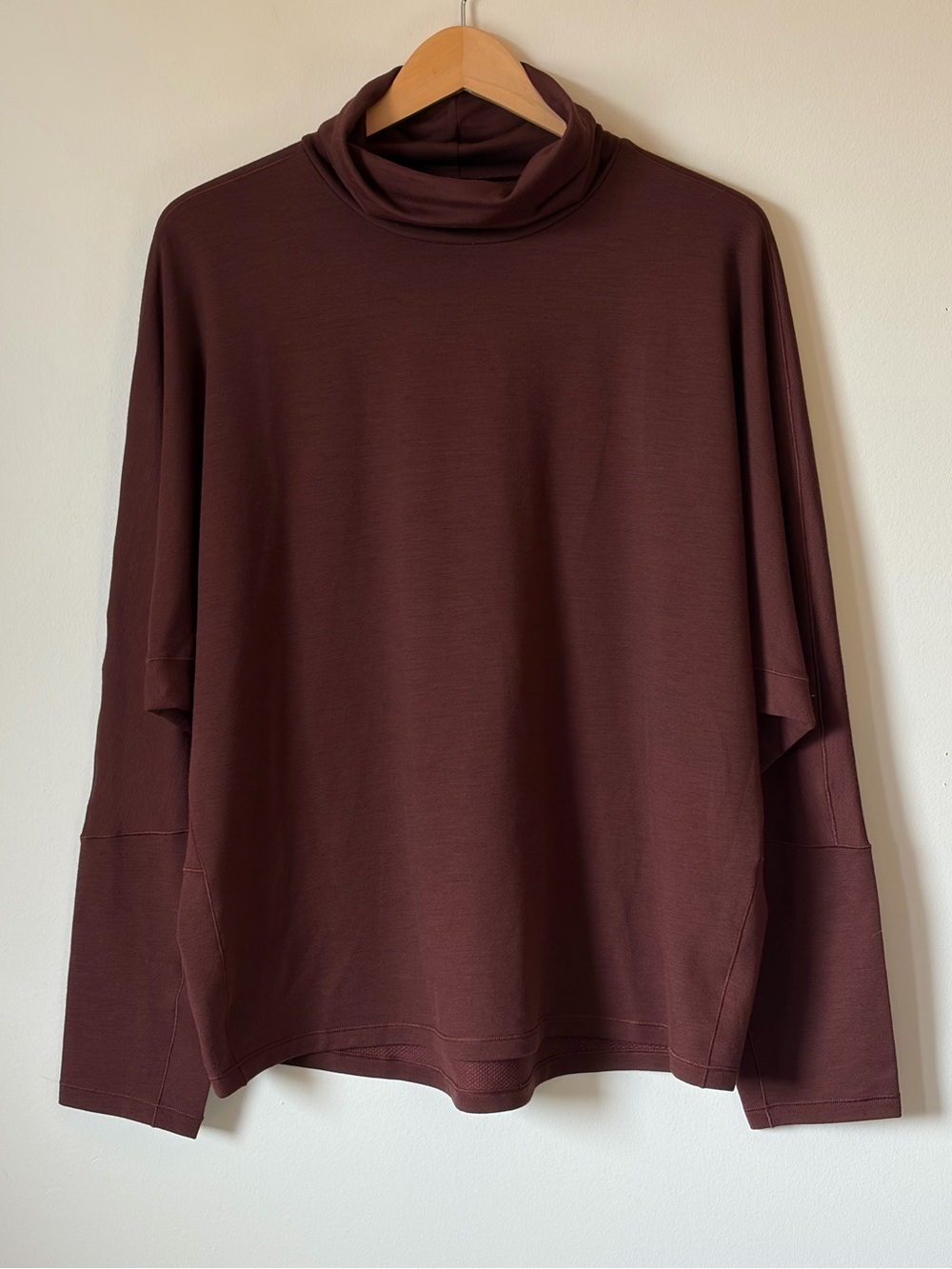Lululemon Lab Moraine turtleneck - merino wool blend - size Large/XL -Dark Cedar